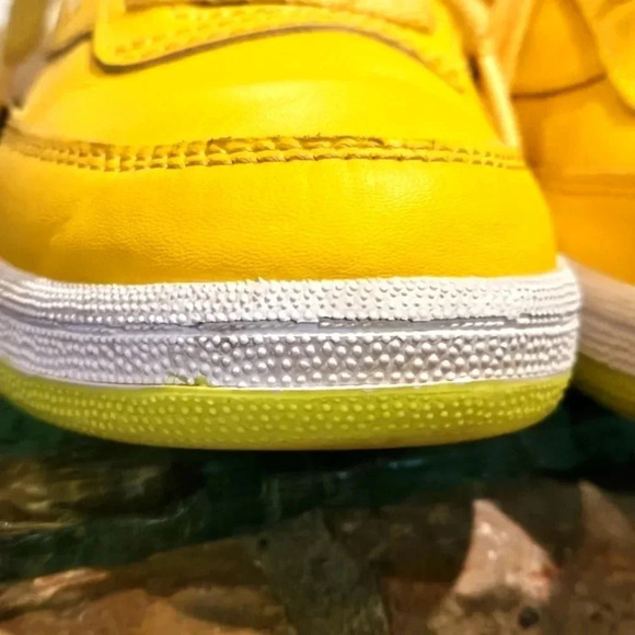 Reebok Illumination's Minions x Club C Minions' Little Kid Sz 2 #FX3353 - Picture 6 of 15